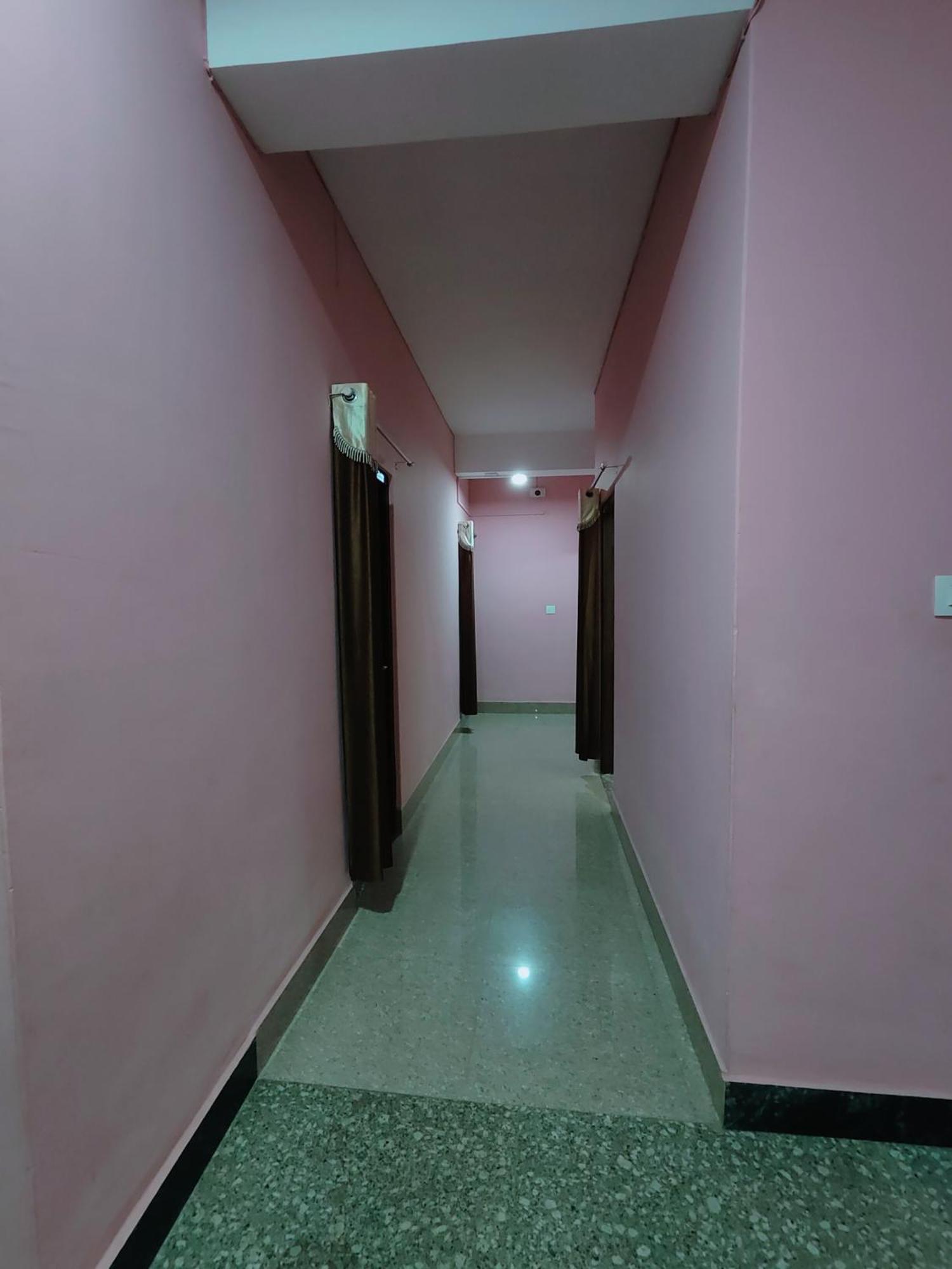 סיליגורי Gulab Lodge מראה חיצוני תמונה